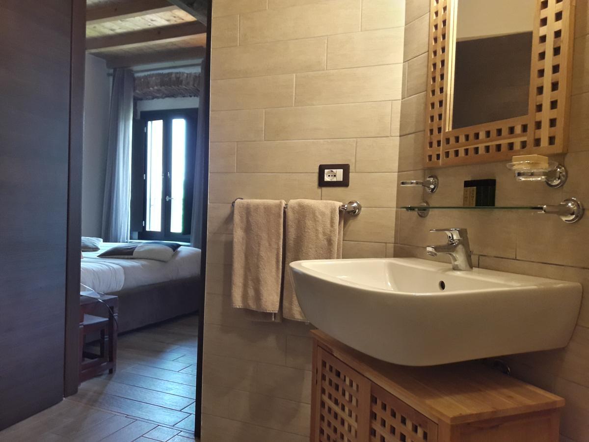 Equirelais Hotel Ломнаго Екстериор снимка