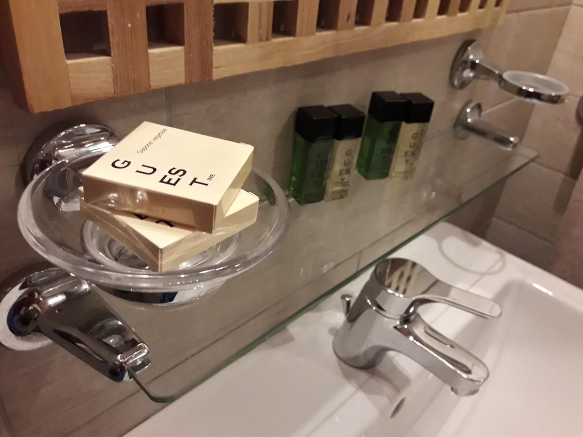 Equirelais Hotel Ломнаго Екстериор снимка